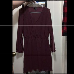 Burgundy sheer sleeves short dress